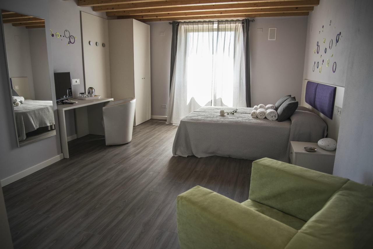 로나토 Michela Bb & Relais B&B 외부 사진